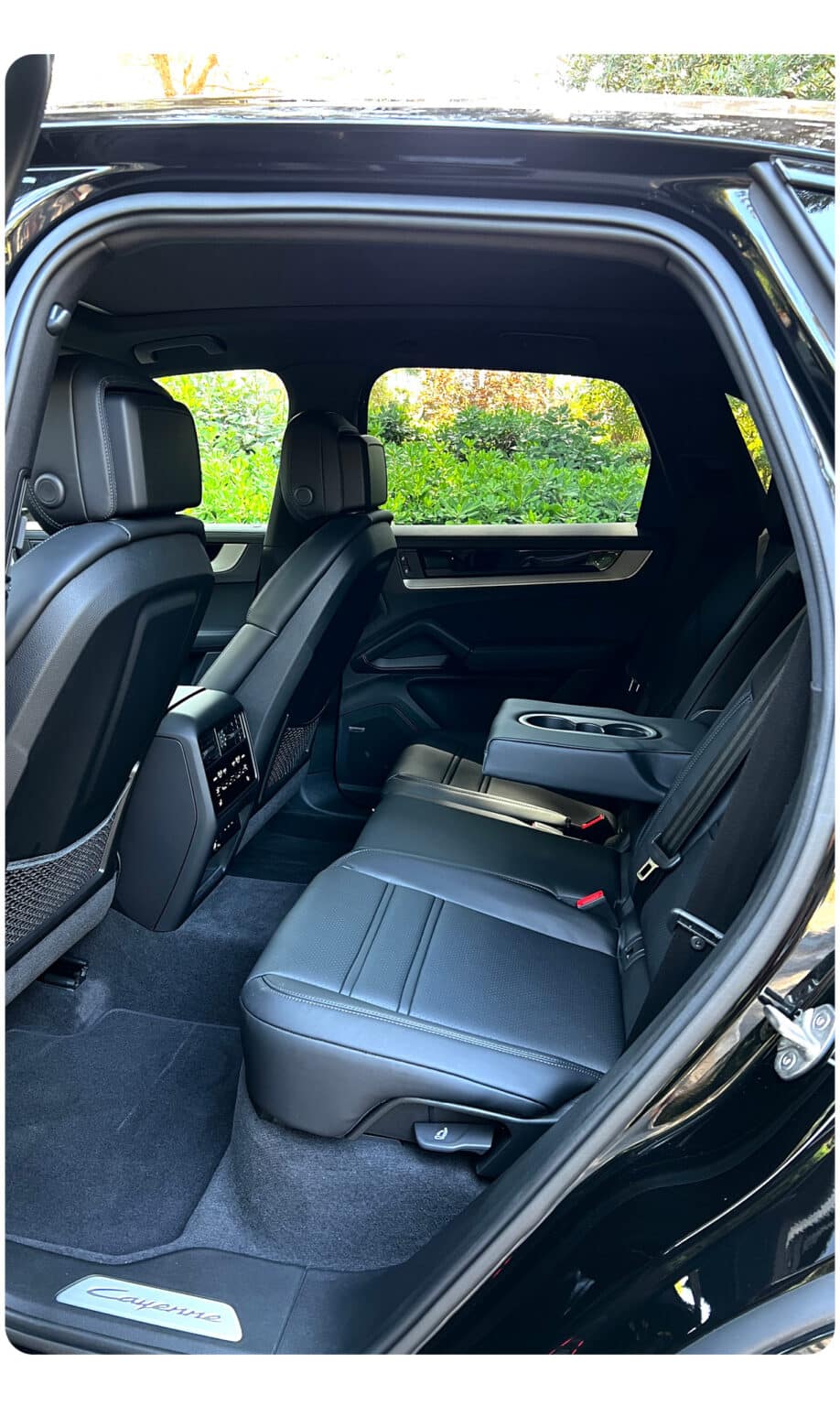 Porsche cayenne back seats 2024